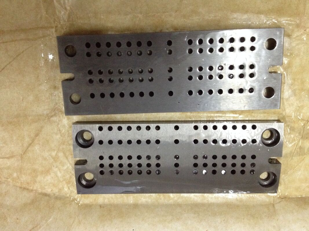 Plaque d'aspiration de carbure de tungstène 124×33×6,7 mm pour les machines à tabac